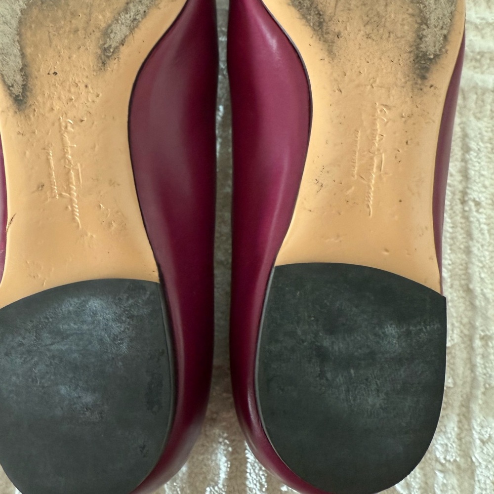 Salvatore Ferragamo Maroon Loafers with Gold Buckle - Picture 5 of 7